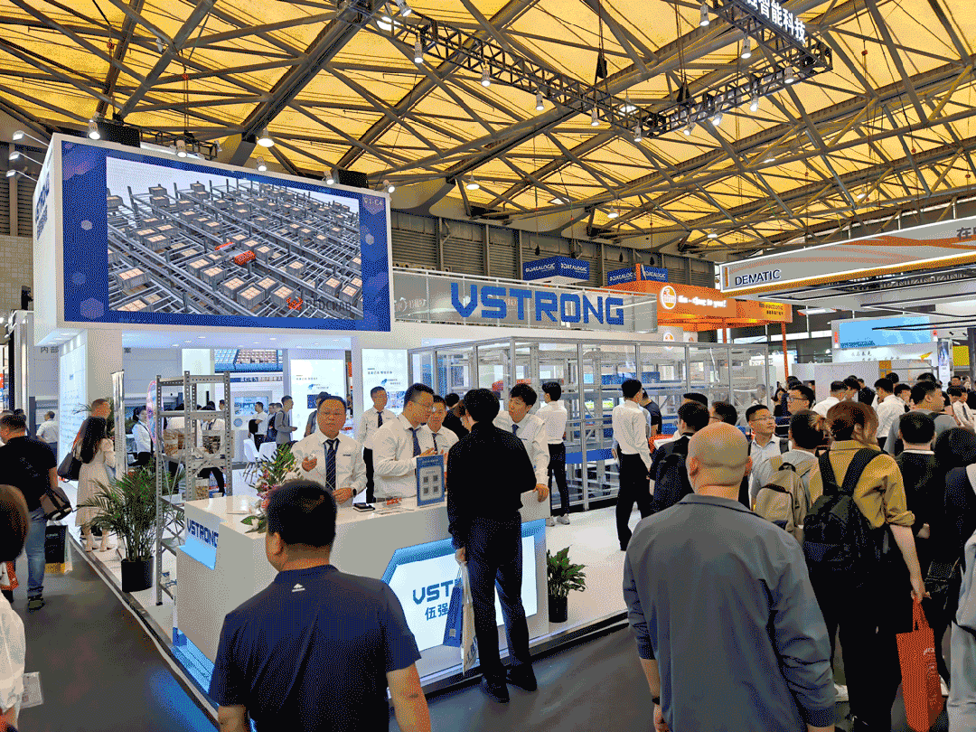 伍强智能科技惊艳亮相 CeMAT ASIA 2023